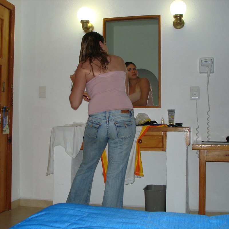 Henriette 20 Services escort Gomberville