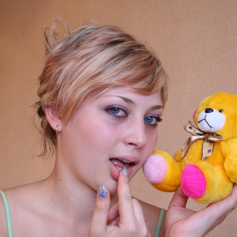 Noémie 31 Escortes Deregnaucourt