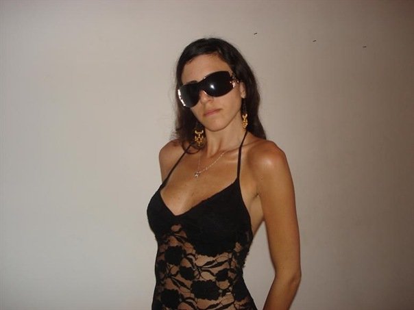 Emeline 33 Escort Le Gaz
