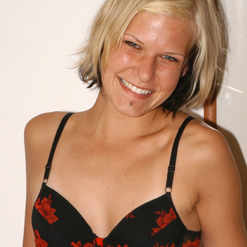 Céline 23 Escortes Lozanne